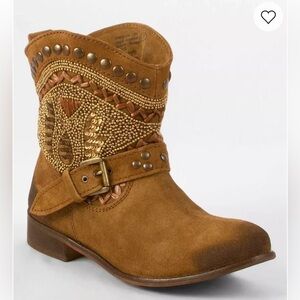Naughty Monkey Lysander suede leather embellished cowgirl booties size 6.5